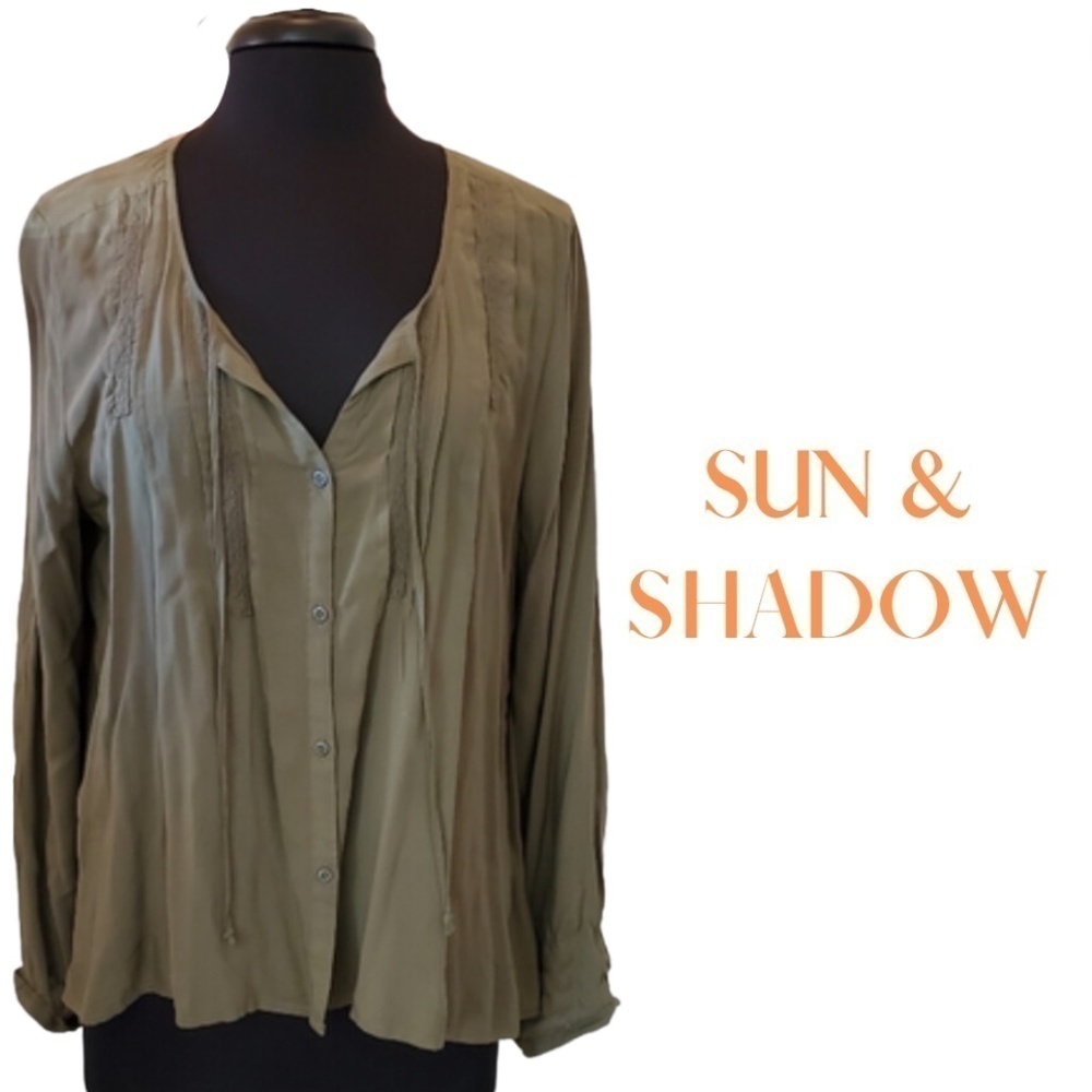 Sun & Shadow Olive Green Button Front Lace Ribbon Accent Blouse - Size Large